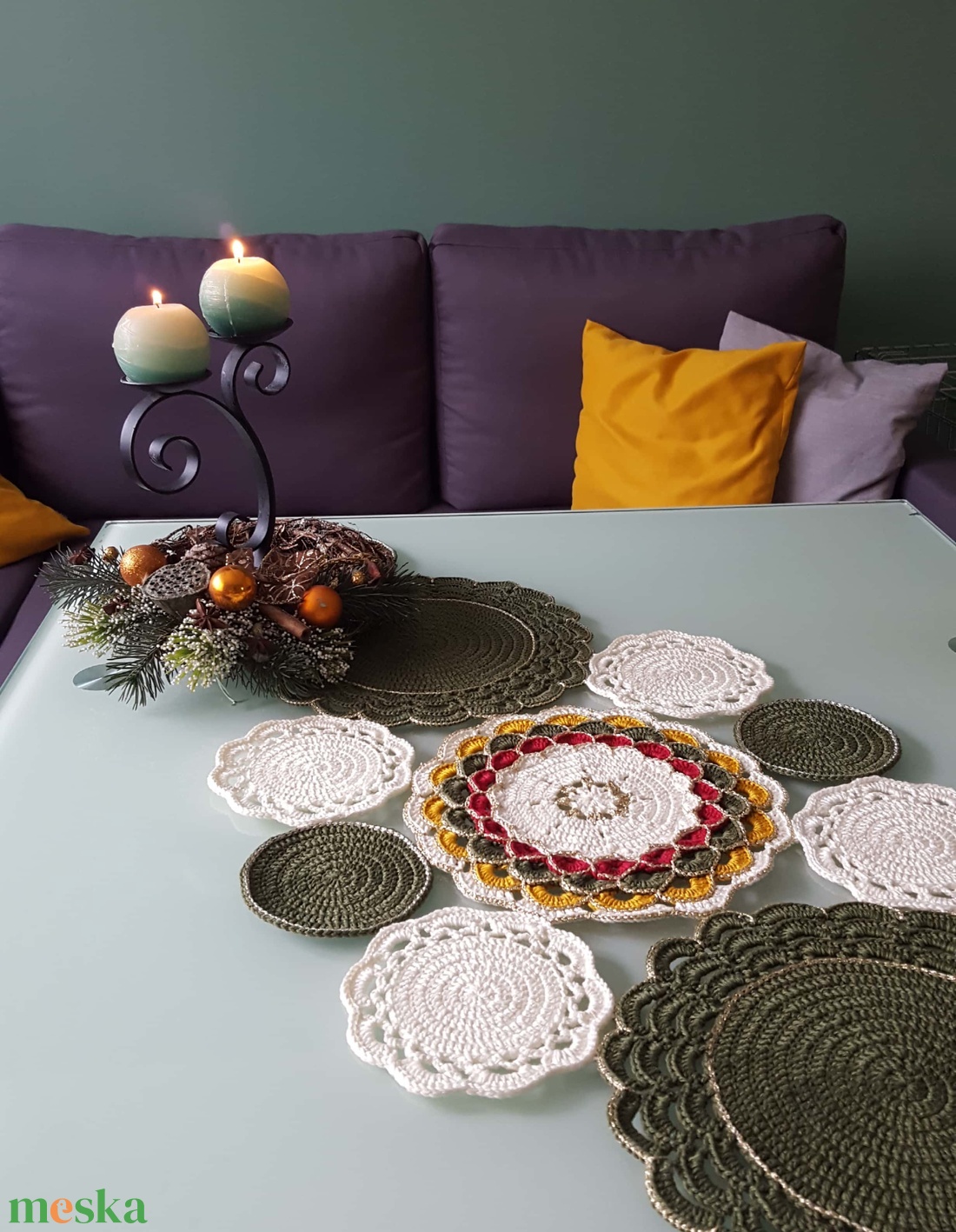 Karácsonyi Asztali futó/terítő - otthon & életmód - dekoráció - asztal és polc dekoráció - horgolt & csipketerítő - Meska.hu