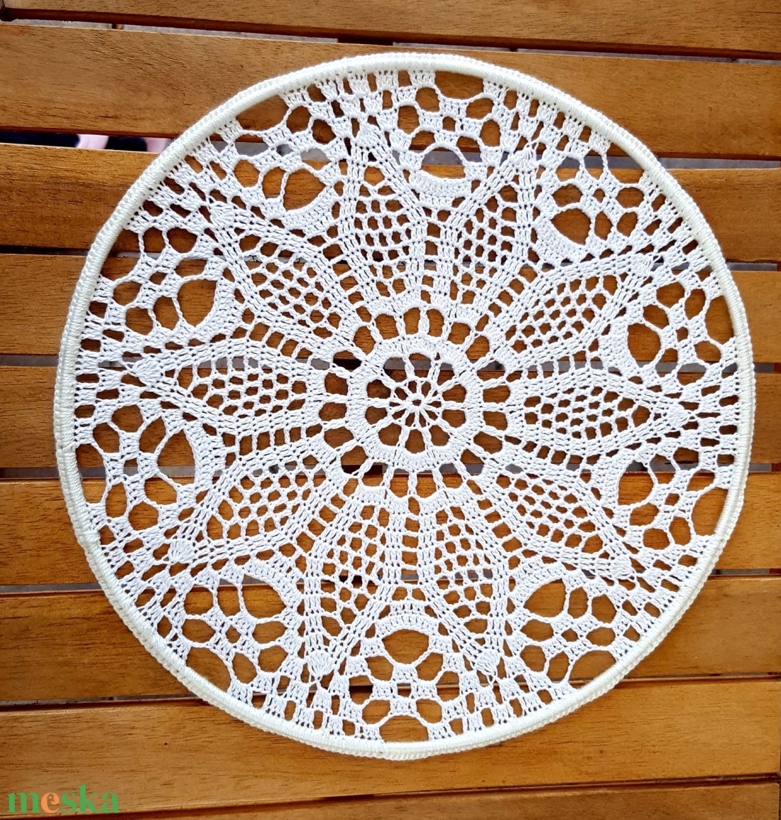 Horgolt falidísz, függődísz, ablakdísz, fali dekoráció 25 cm - otthon & életmód - dekoráció - fali és függő dekoráció - falra akasztható dekor - Meska.hu