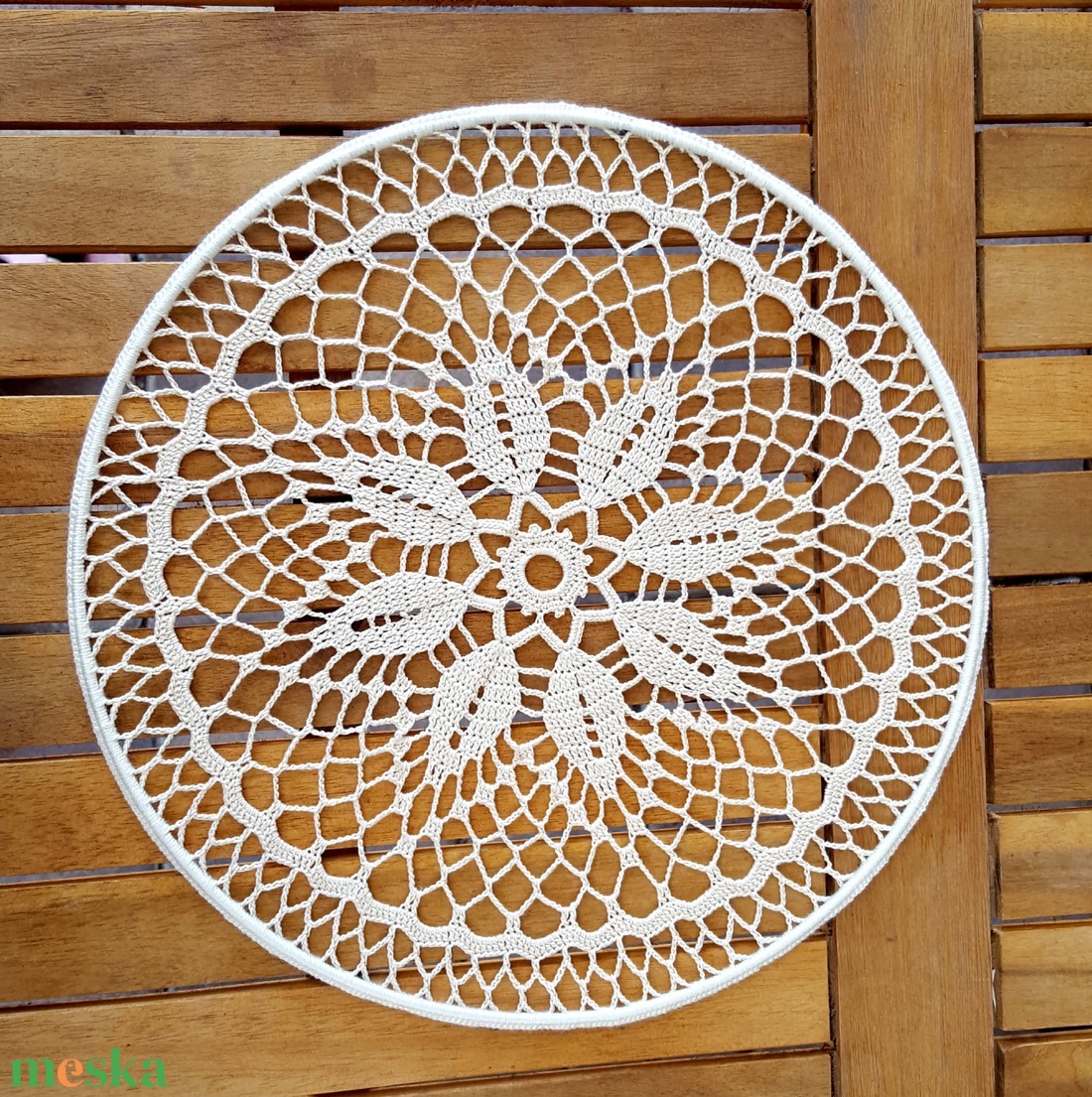 Horgolt falidísz, függődísz, ablakdísz, fali dekoráció 30 cm - otthon & életmód - dekoráció - fali és függő dekoráció - falra akasztható dekor - Meska.hu