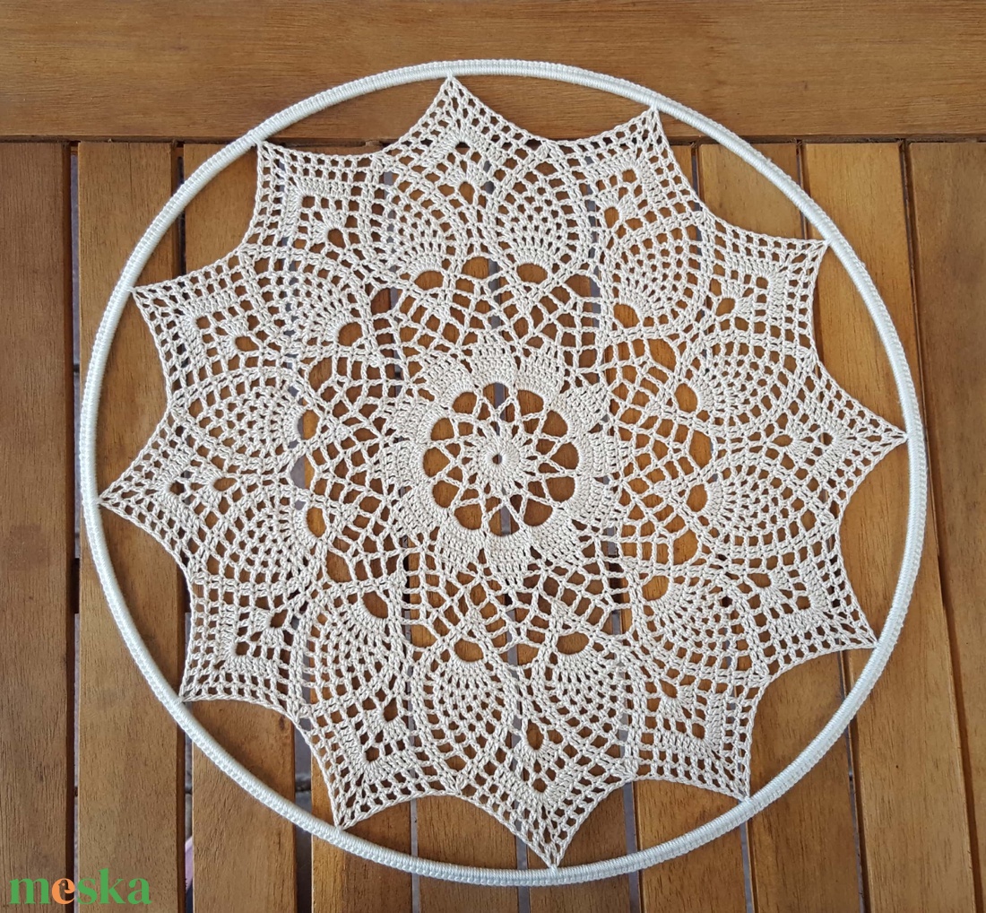 Horgolt falidísz, függődísz, ablakdísz, fali dekoráció 30 cm - otthon & életmód - dekoráció - fali és függő dekoráció - falra akasztható dekor - Meska.hu