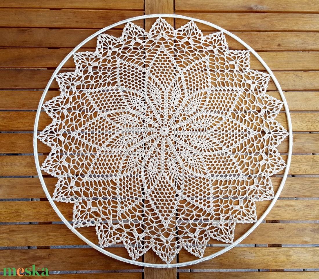 Horgolt falidísz, függődísz, ablakdísz, fali dekoráció 45 cm - otthon & életmód - dekoráció - fali és függő dekoráció - falra akasztható dekor - Meska.hu