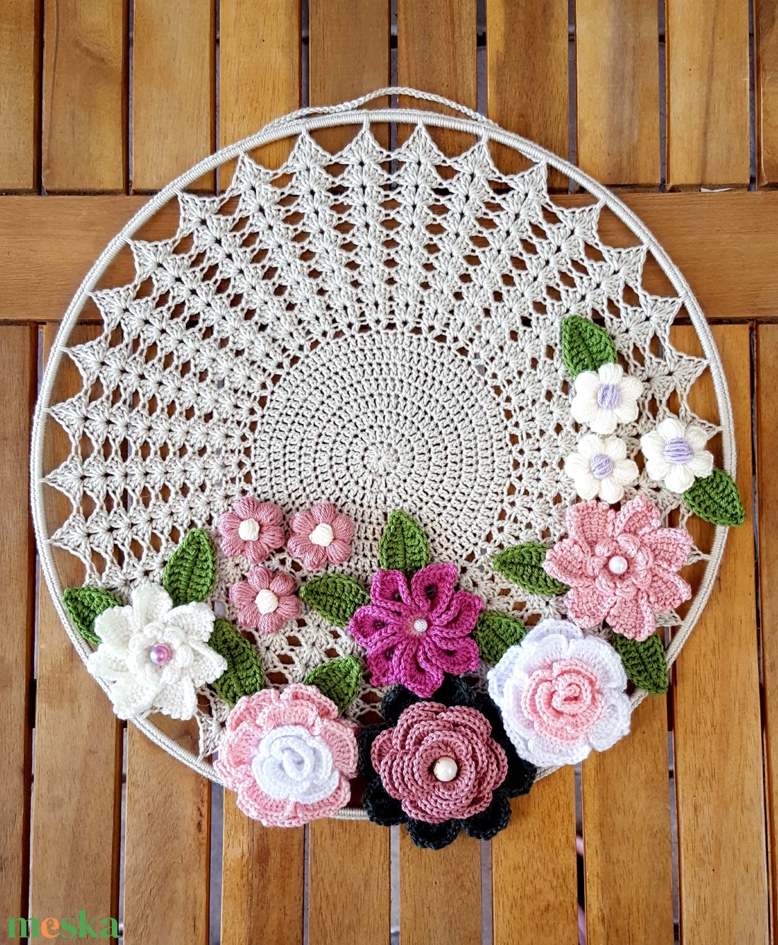 Álomfogó horgolt falidísz, függődísz, ablakdísz, fali dekoráció 30 cm - otthon & életmód - dekoráció - fali és függő dekoráció - falra akasztható dekor - Meska.hu