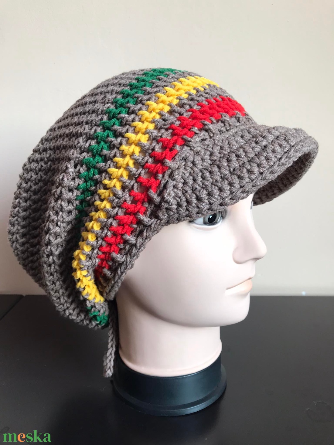 Horgolt raszta sapka silddel (szürkésbarna alap) - ruha & divat - sál, sapka, kendő - sapka - Meska.hu