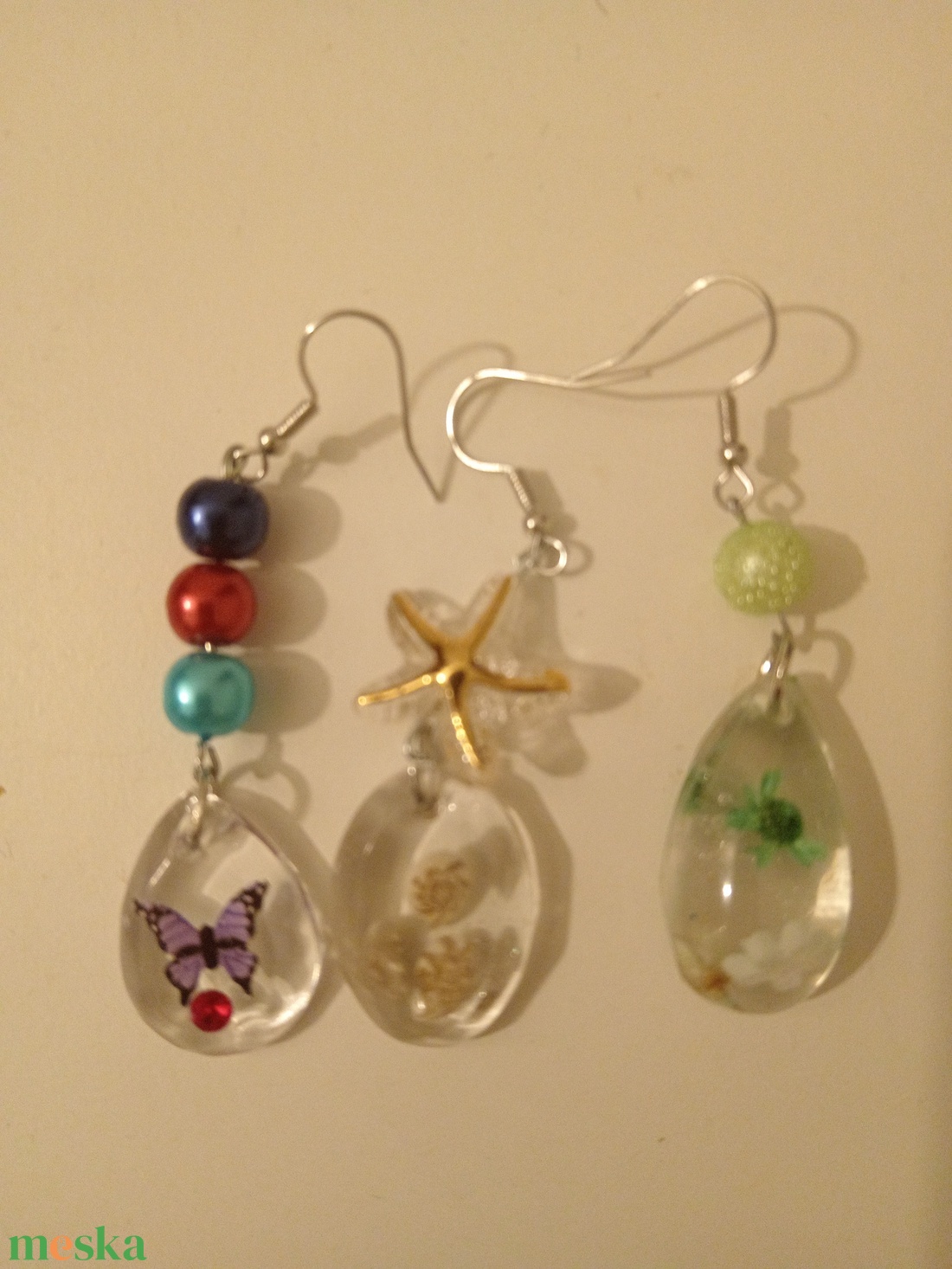 Gyanta fülbevalók - ékszer - fülbevaló - karika fülbevaló - Meska.hu