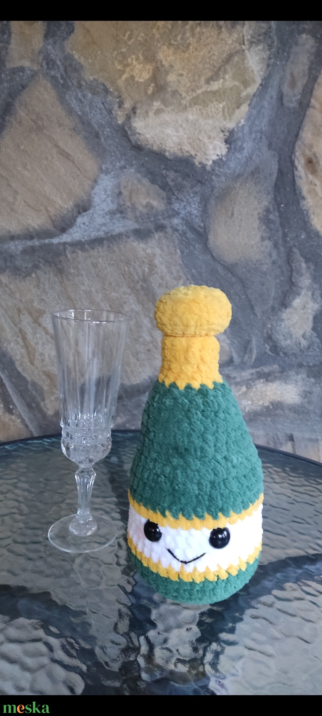 Horgolt pezsgő - játék & sport - plüssállat & játékfigura - más figura - Meska.hu Horgolt pezsgő - játék & sport - plüssállat & játékfigura - más figura - Meska.hu