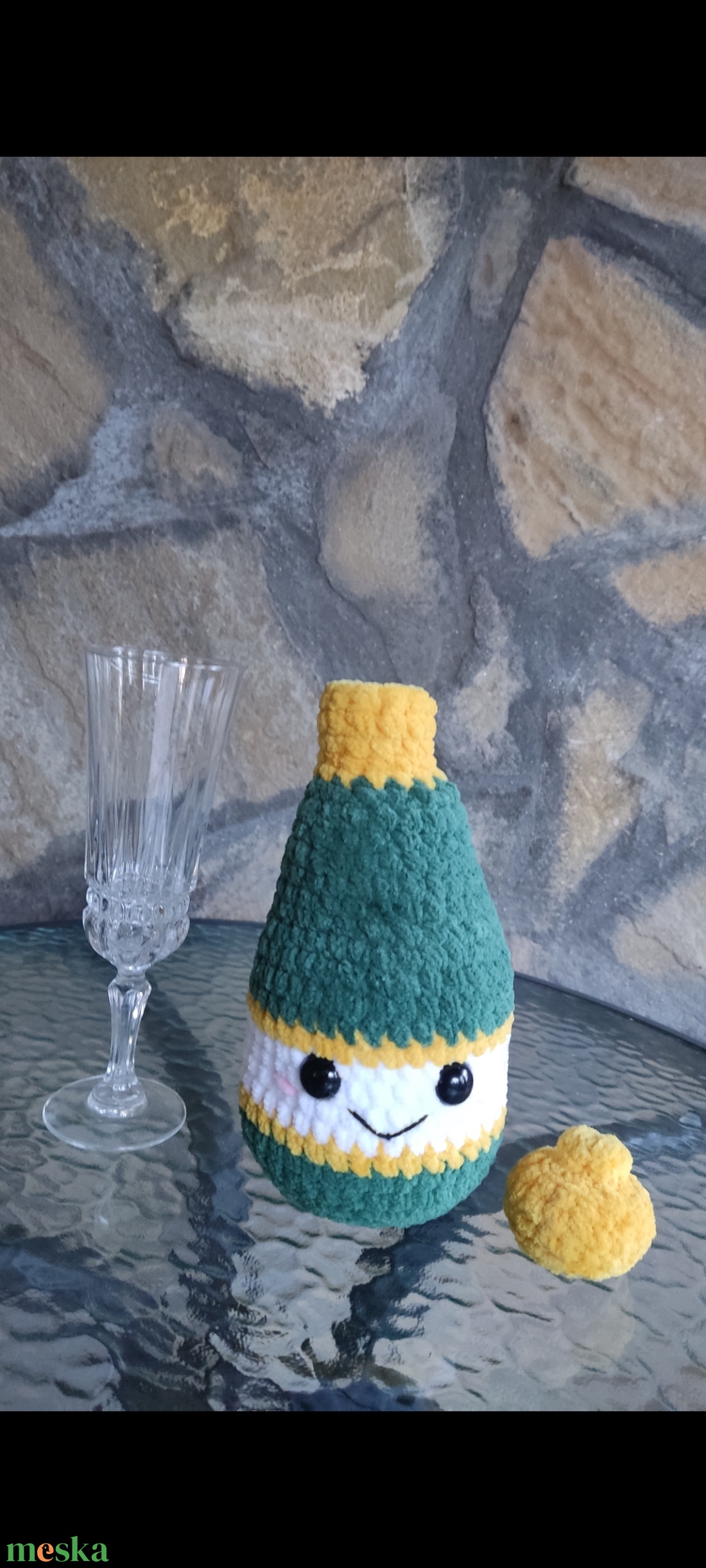 Horgolt pezsgő - játék & sport - plüssállat & játékfigura - más figura - Meska.hu Horgolt pezsgő - játék & sport - plüssállat & játékfigura - más figura - Meska.hu