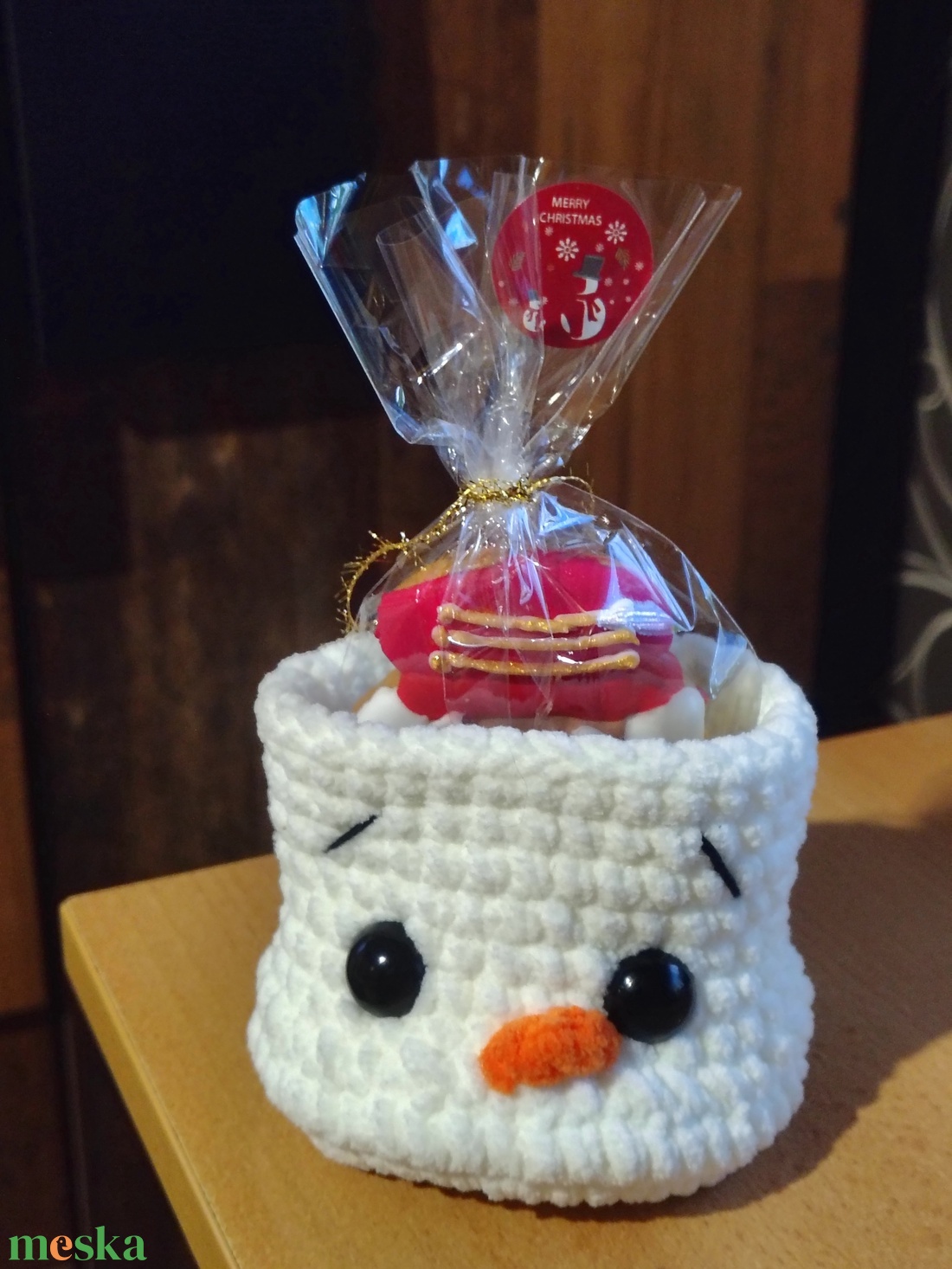 Hóember ajandék átadó - játék & sport - plüssállat & játékfigura - más figura - Meska.hu