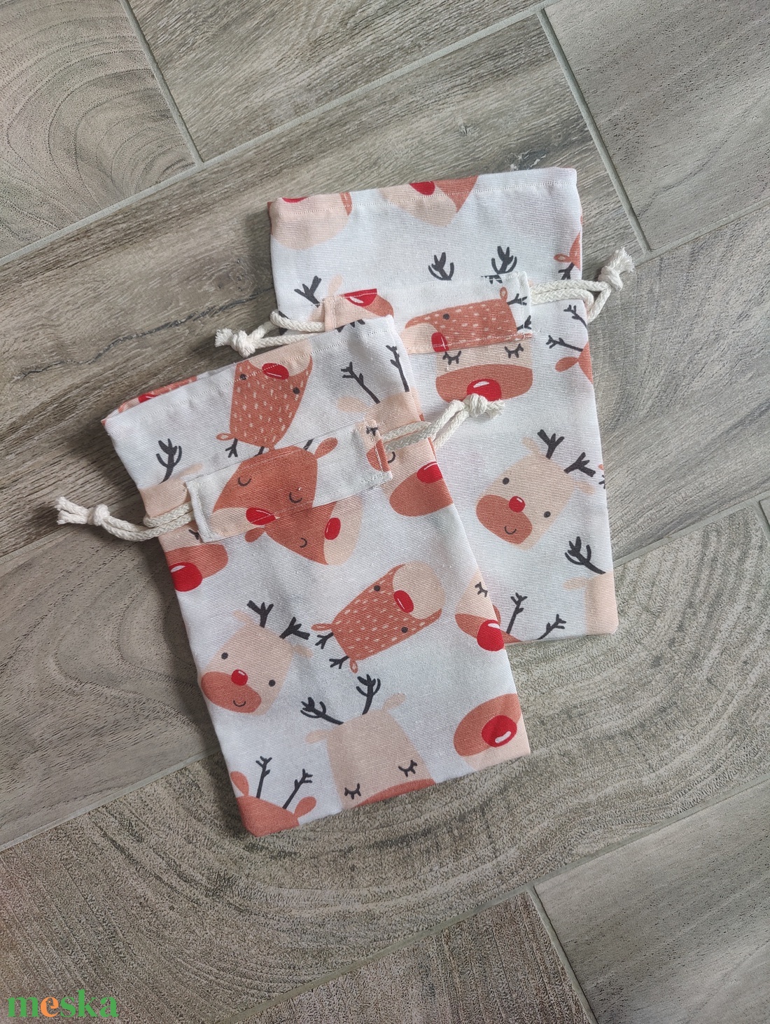 Karácsonyi, rénszarvas mintás ajándék zsák - karácsony - karácsonyi ajándékozás - karácsonyi ajándékcsomagolás - Meska.hu