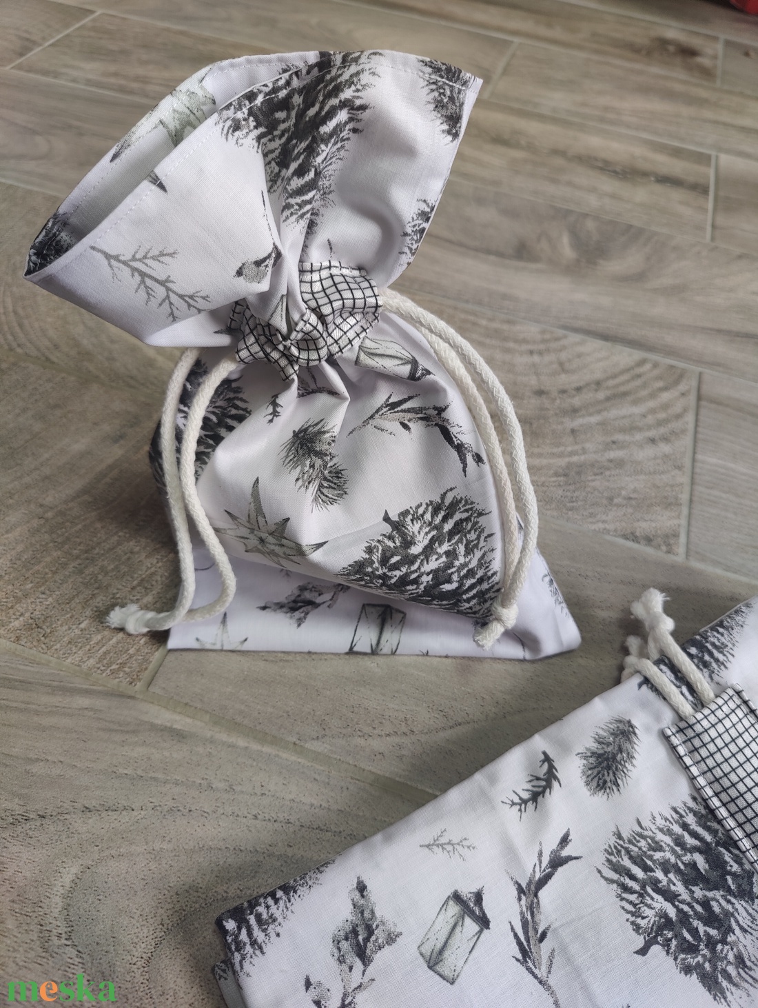 Karácsonyi mintás ajándék zsák - karácsony - karácsonyi ajándékozás - karácsonyi ajándékcsomagolás - Meska.hu