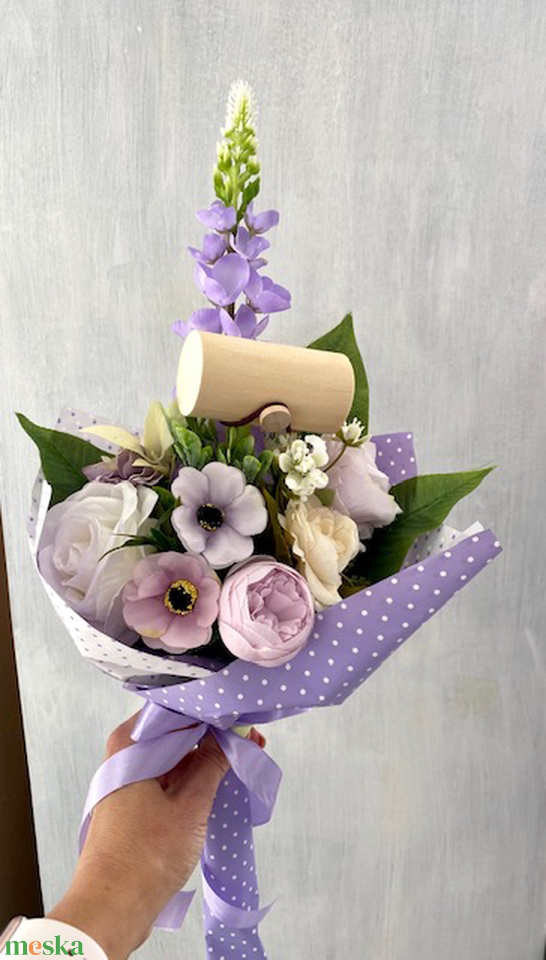 Élethű lila ballagási csokor  - otthon & életmód - dekoráció - virágdísz és tartó - csokor & virágdísz - Meska.hu