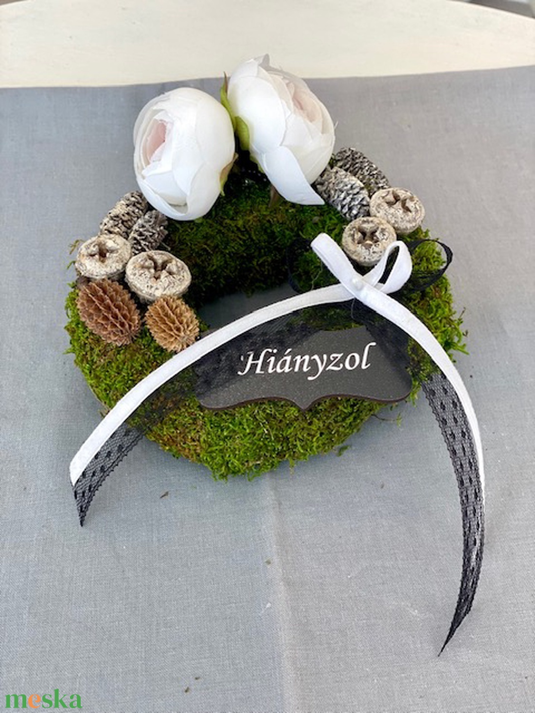 Pici mohakoszorú mindenszenteki sírdísz - otthon & életmód - vallás - temetkezési tárgy - Meska.hu