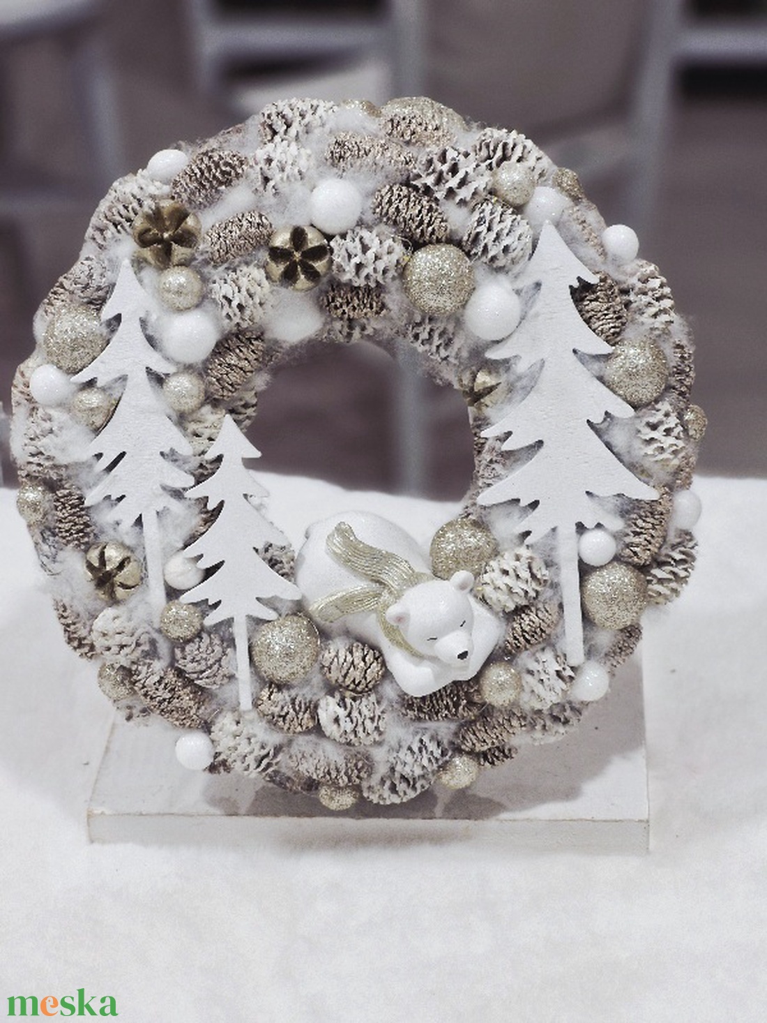 Pezsgő jegesmacis karácsonyi ajtódísz - karácsony - karácsonyi lakásdekoráció - karácsonyi ajtódíszek - Meska.hu