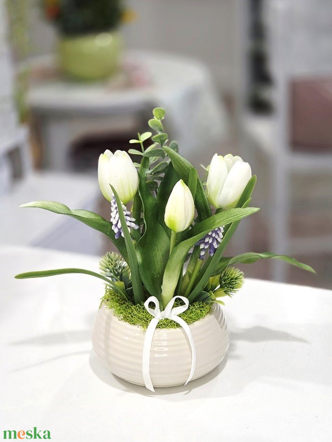 Bézs tálas tulipános tavaszi asztaldísz  - otthon & életmód - dekoráció - asztal és polc dekoráció - asztaldísz - Meska.hu