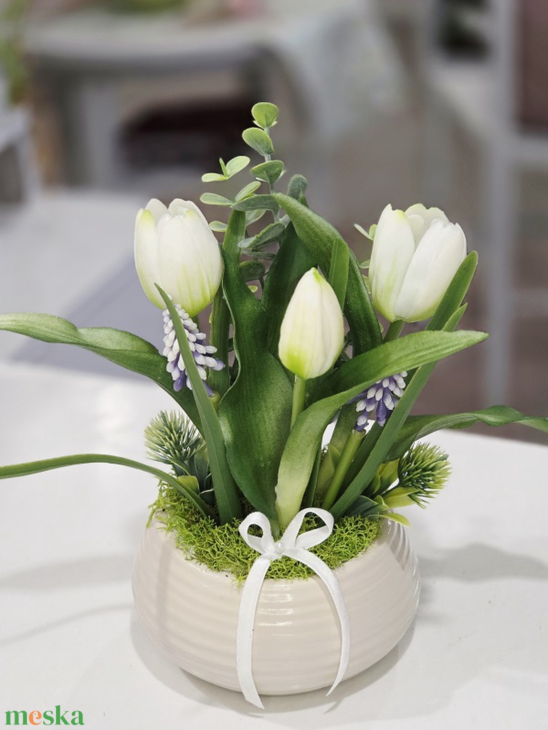 Bézs tálas tulipános tavaszi asztaldísz  - otthon & életmód - dekoráció - asztal és polc dekoráció - asztaldísz - Meska.hu