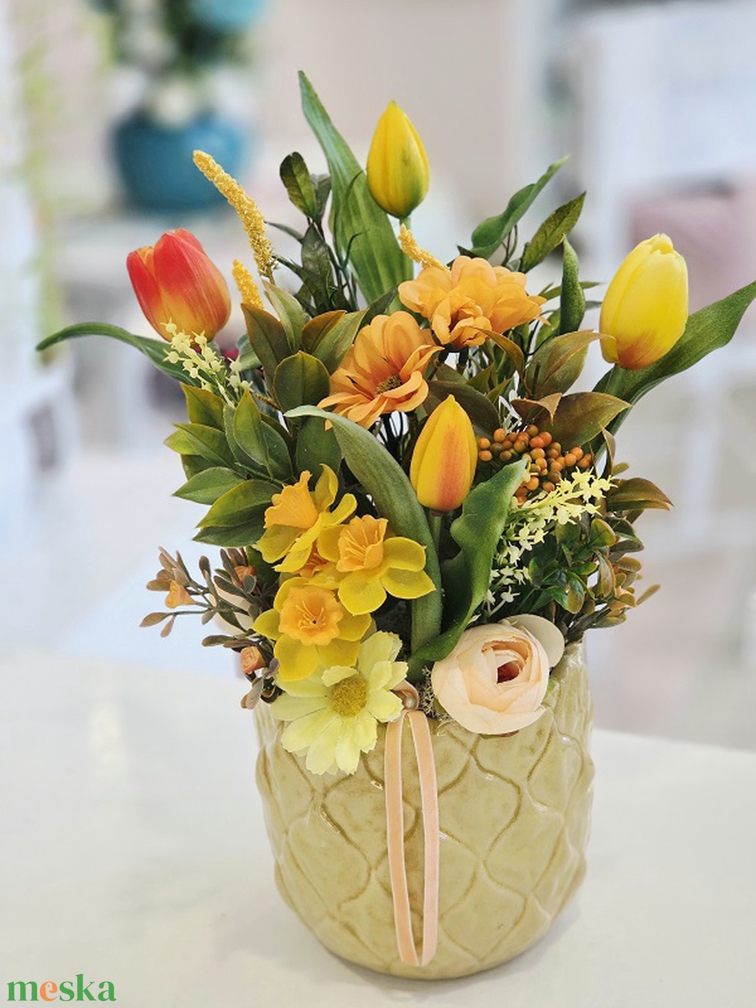 Sárga kaspós tulipános tavaszi asztaldísz  - otthon & életmód - dekoráció - asztal és polc dekoráció - asztaldísz - Meska.hu
