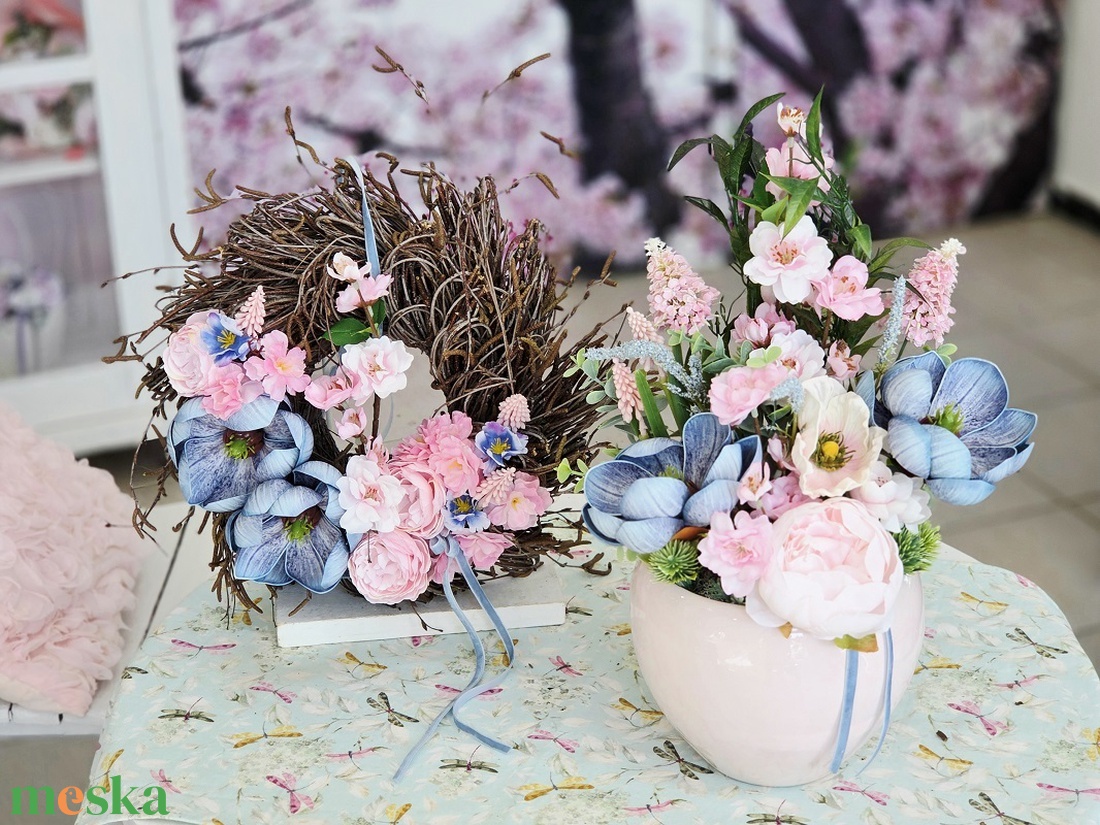 Ágas-bogas kék magnóliás tavaszi ajtódísz  - otthon & életmód - dekoráció - ajtó- és ablak dekoráció - ajtódísz & kopogtató - Meska.hu