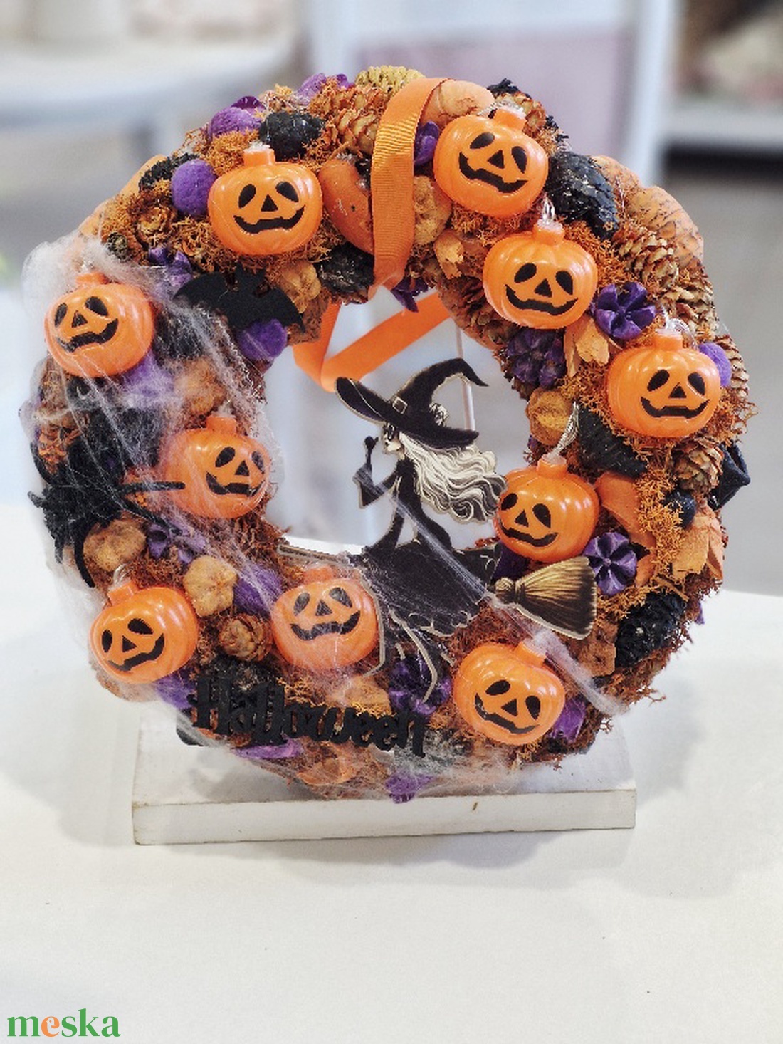 Boszis halloweeni ajtódísz világító tökfejekkel  - otthon & életmód - dekoráció - halloween - halloweeni ajtódíszek és ablakdíszek - Meska.hu