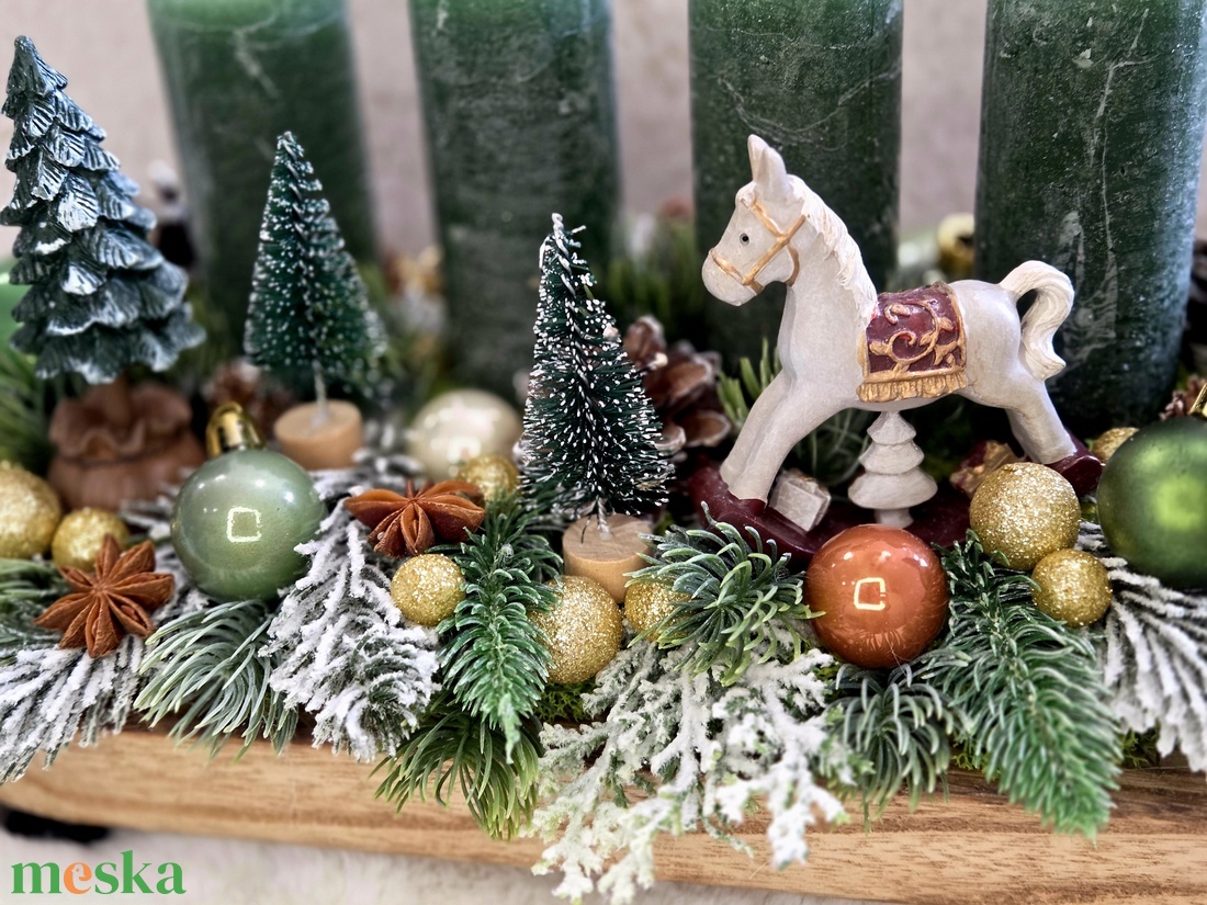 Természetes zöld-arany adventi asztaldísz  - karácsony - adventi díszek - adventi koszorú - Meska.hu