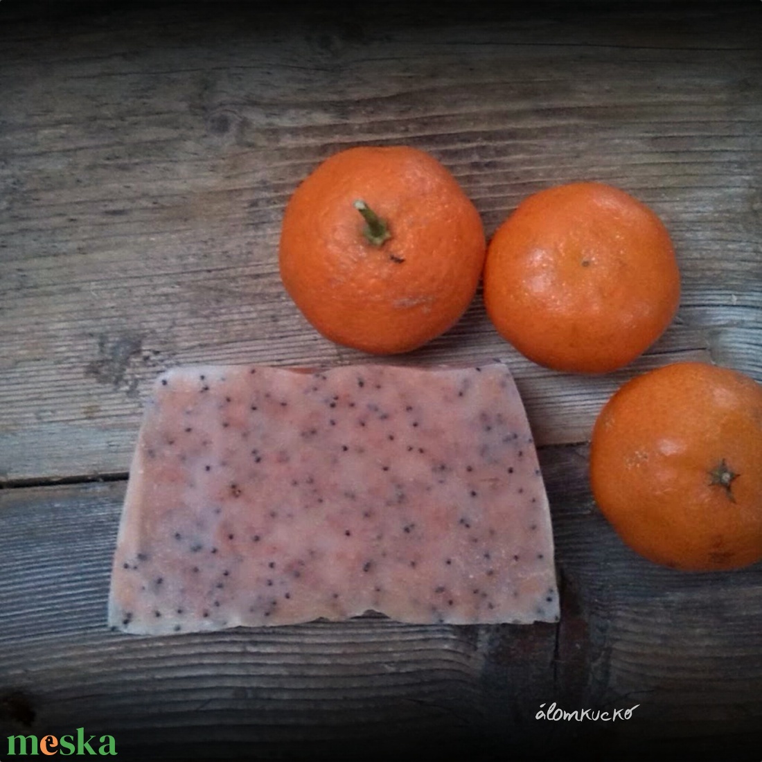 Mandarinos-mákos szappan sheavajjal - szépségápolás - szappan & fürdés - kézműves szappan - Meska.hu