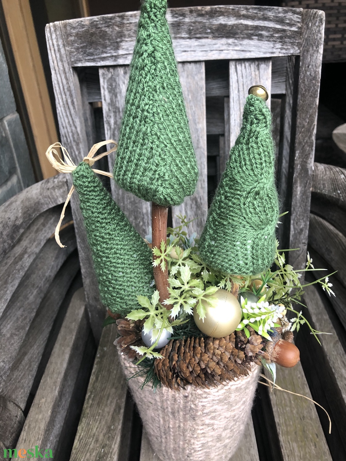 Karácsonyi asztaldísz kötöttben - karácsony - karácsonyi lakásdekoráció - ünnepi asztaldekoráció - Meska.hu
