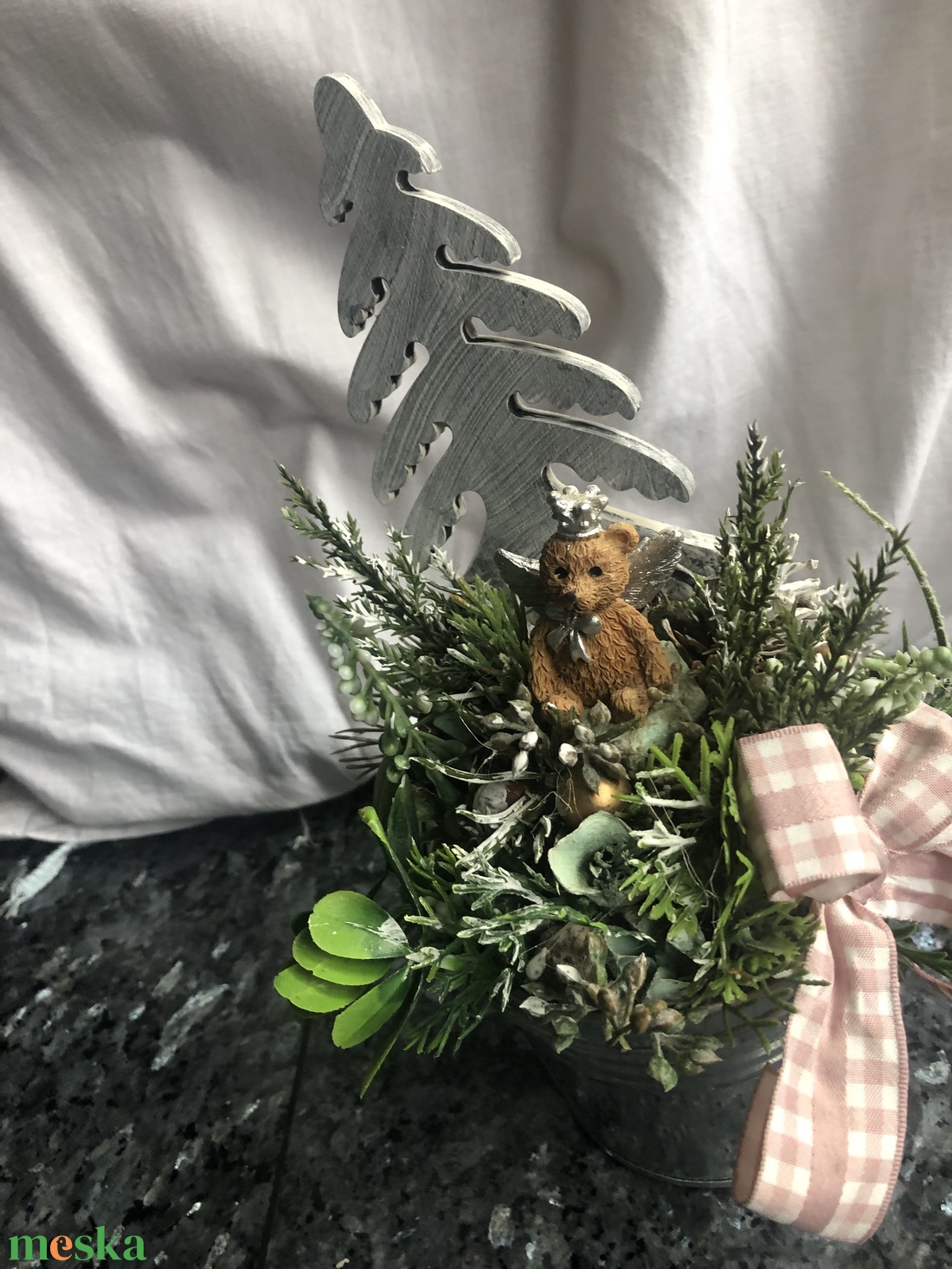 Karácsonyi asztaldísz kis fém vödörben maci királyfi - karácsony - karácsonyi lakásdekoráció - ünnepi asztaldekoráció - Meska.hu