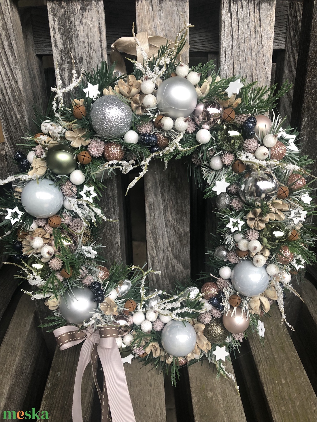 Karácsonyi ajtókopogtató kicsit pasztellben - karácsony - karácsonyi lakásdekoráció - karácsonyi ajtódíszek - Meska.hu