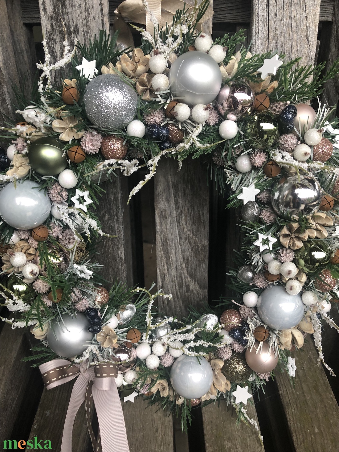 Karácsonyi ajtókopogtató kicsit pasztellben - karácsony - karácsonyi lakásdekoráció - karácsonyi ajtódíszek - Meska.hu