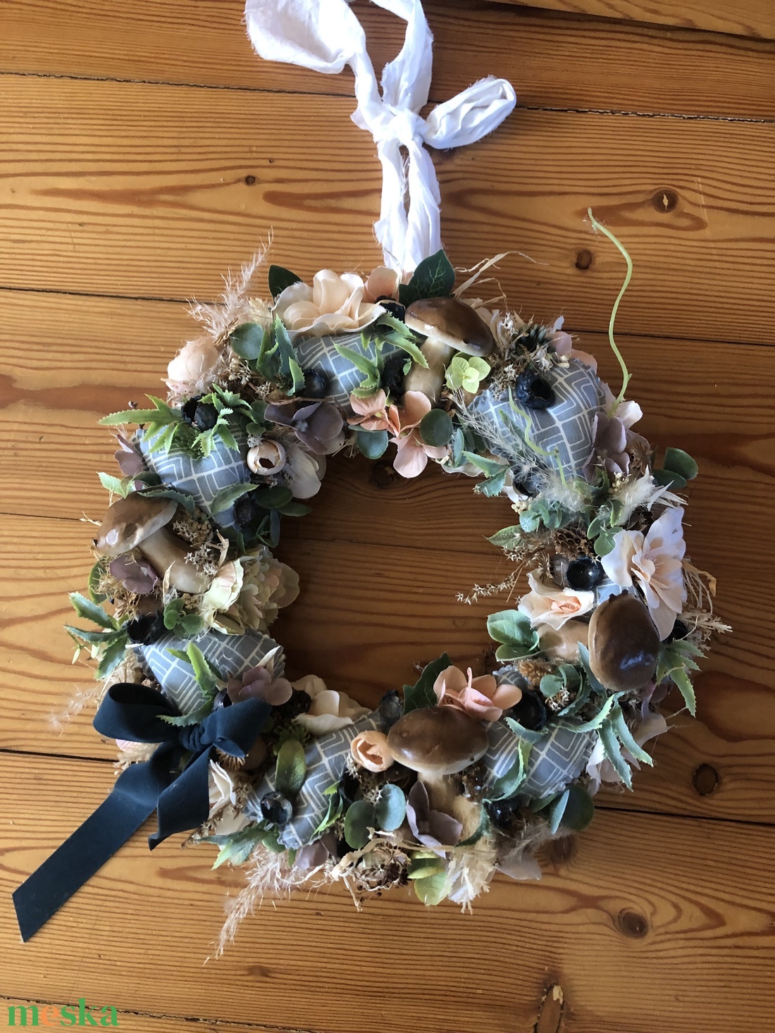 Ajtódísz szivecskékkel, gombákkal - otthon & életmód - dekoráció - ajtó- és ablak dekoráció - ajtódísz & kopogtató - Meska.hu