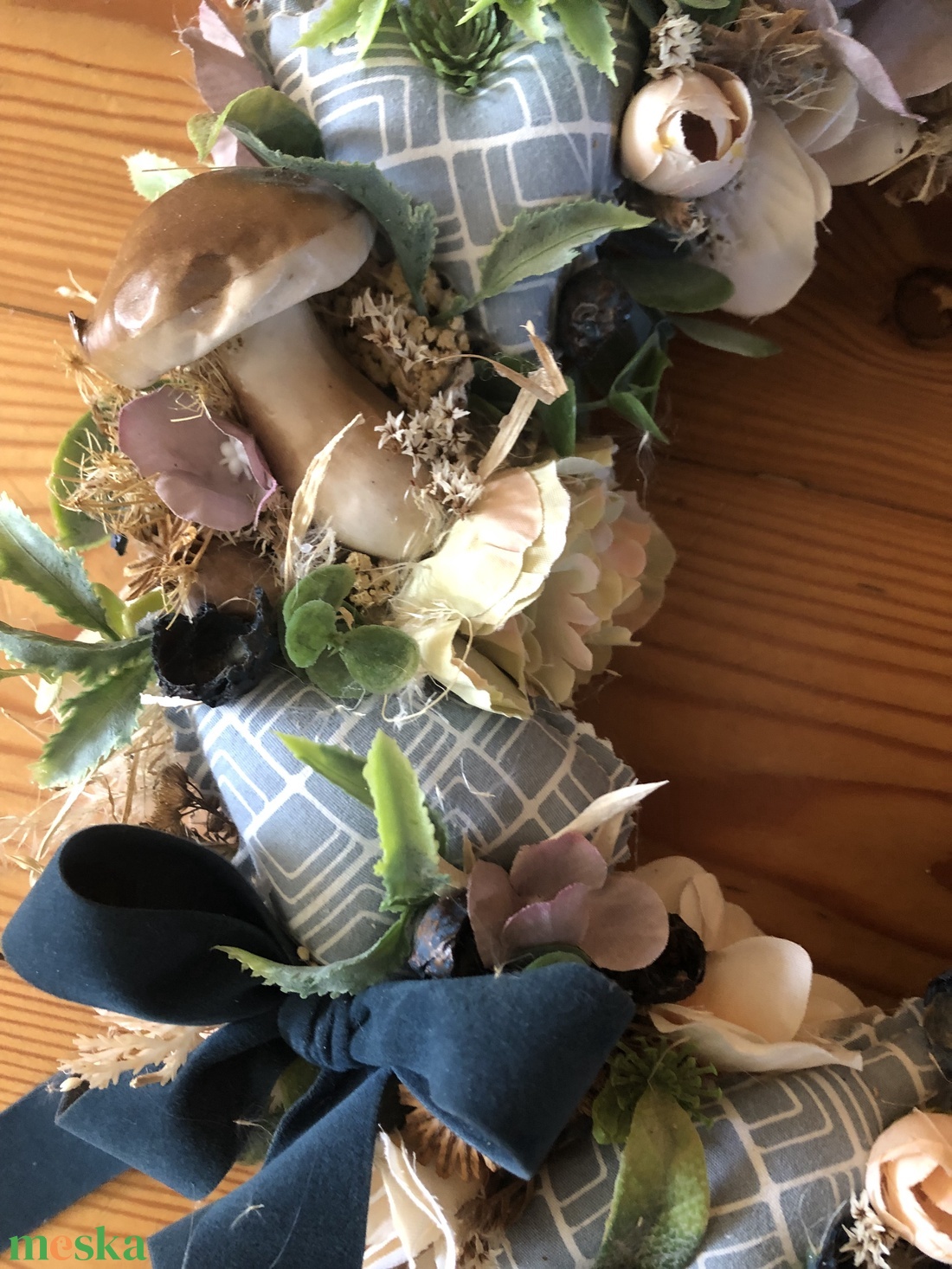 Ajtódísz szivecskékkel, gombákkal - otthon & életmód - dekoráció - ajtó- és ablak dekoráció - ajtódísz & kopogtató - Meska.hu