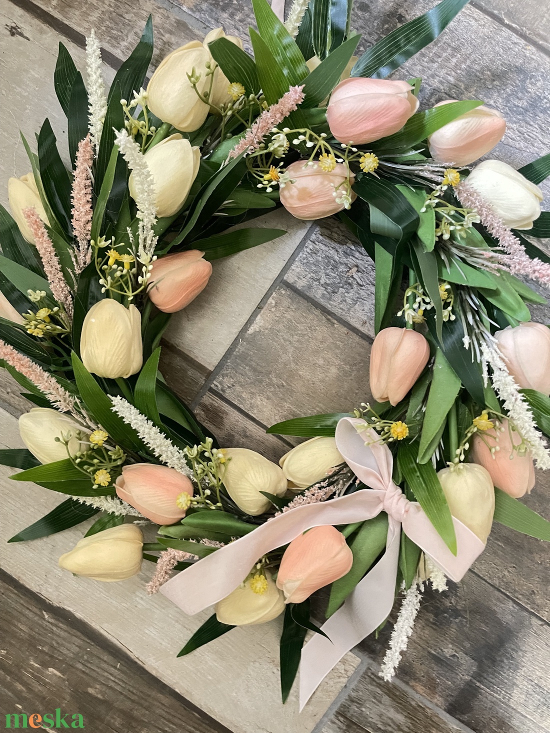 Ajtódísz tulipánokkal - otthon & életmód - dekoráció - ajtó- és ablak dekoráció - ajtódísz & kopogtató - Meska.hu