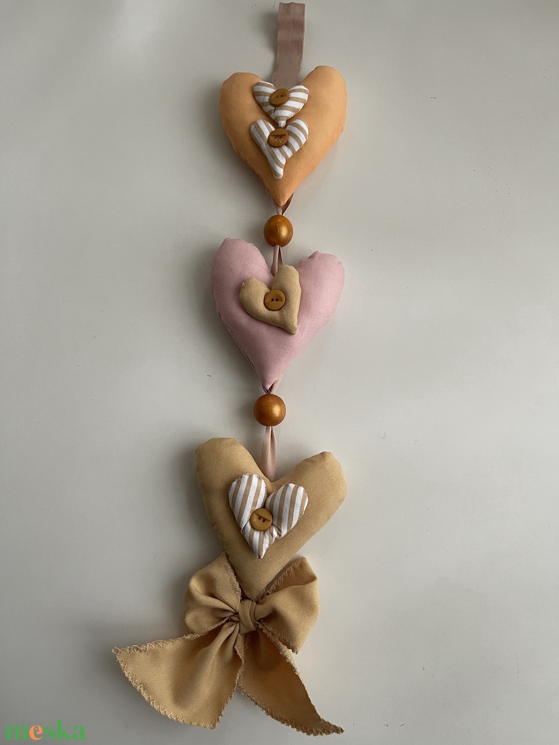 Lakásdekorációk szivecskékkel - otthon & életmód - dekoráció - ajtó- és ablak dekoráció - ajtódísz & kopogtató - Meska.hu