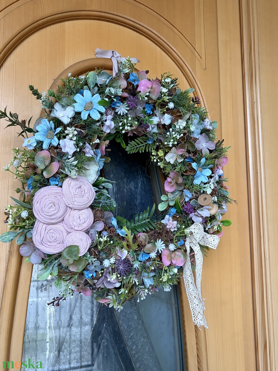 Ajtódísz/kopogtató kisvirágokkal - otthon & életmód - dekoráció - ajtó- és ablak dekoráció - ajtódísz & kopogtató - Meska.hu