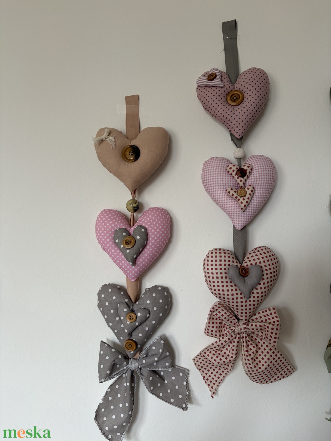 Lakásdekorációk szivecskékkel - otthon & életmód - dekoráció - ajtó- és ablak dekoráció - ajtódísz & kopogtató - Meska.hu