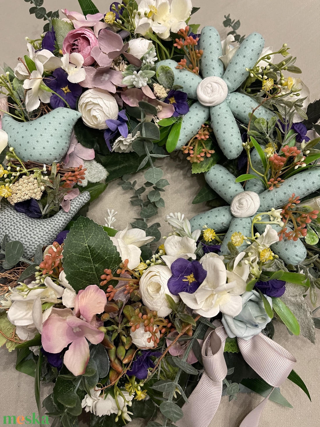 Ajtódísz tavasz-nyár textil margarétákkal - otthon & életmód - dekoráció - ajtó- és ablak dekoráció - ajtódísz & kopogtató - Meska.hu