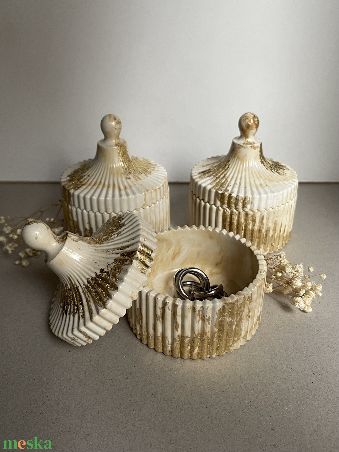 Aurora bordázott ékszertartó - ékszer - ékszertartó - ékszerdoboz - Meska.hu