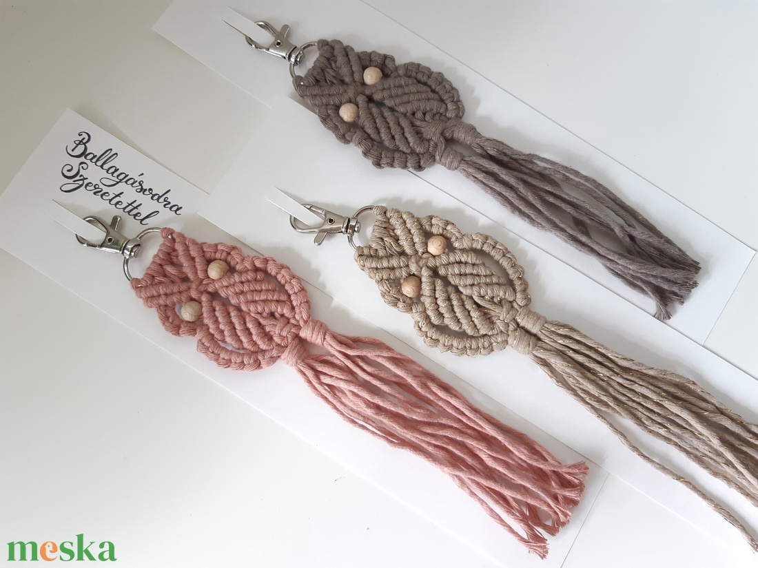 Makramé Bagoly kulcstartó és táskadísz - táska & tok - kulcstartó & táskadísz - táskadísz - Meska.hu Makramé Bagoly kulcstartó és táskadísz - táska & tok - kulcstartó & táskadísz - táskadísz - Meska.hu