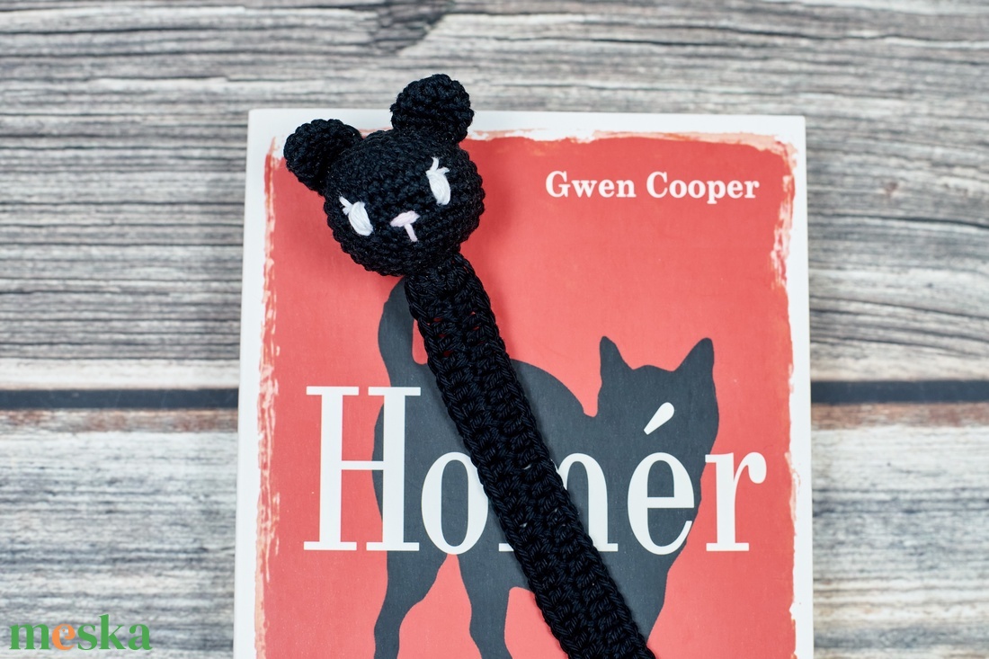 Horgolt CICA, MACI, NYUSZI könyvjelző  - könyv & zene - könyvjelző - Meska.hu