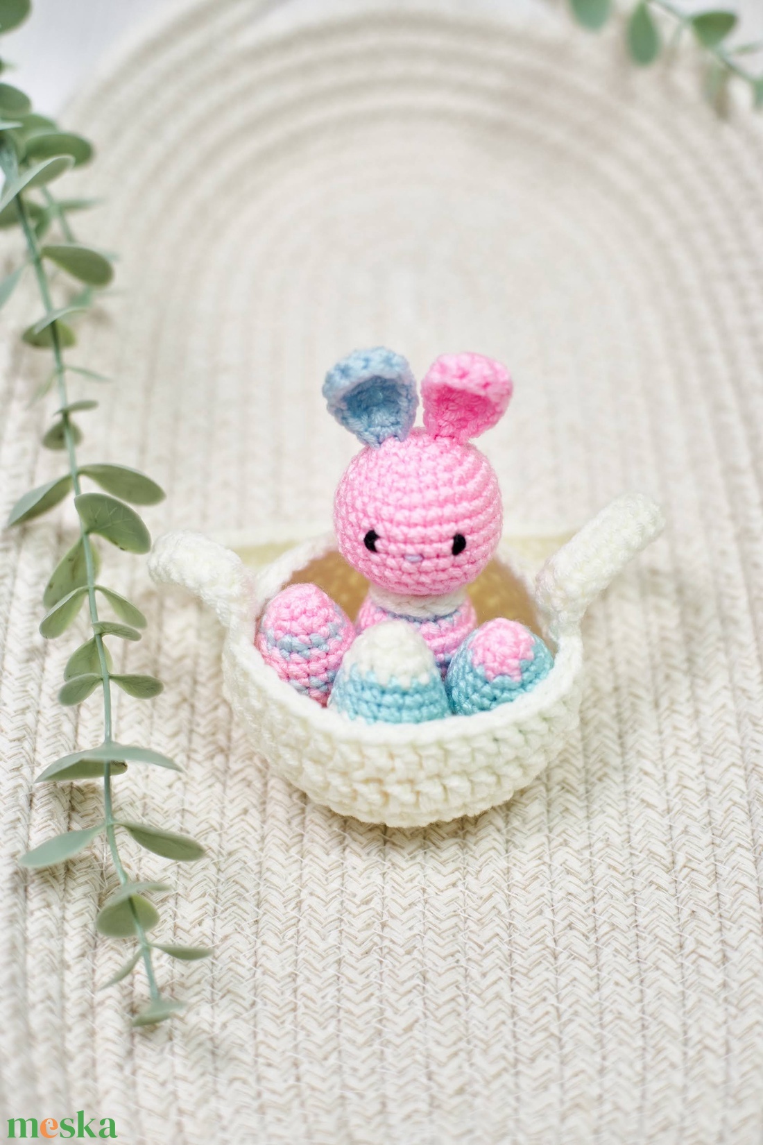  Húsvéti csomag: horgolt nyuszi tojásokkal kosárkában (limitált) - játék & sport - plüssállat & játékfigura - nyuszi - Meska.hu