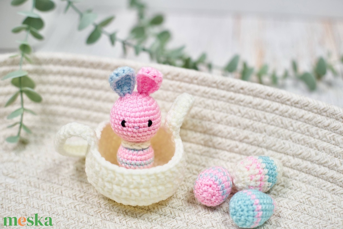  Húsvéti csomag: horgolt nyuszi tojásokkal kosárkában (limitált) - játék & sport - plüssállat & játékfigura - nyuszi - Meska.hu