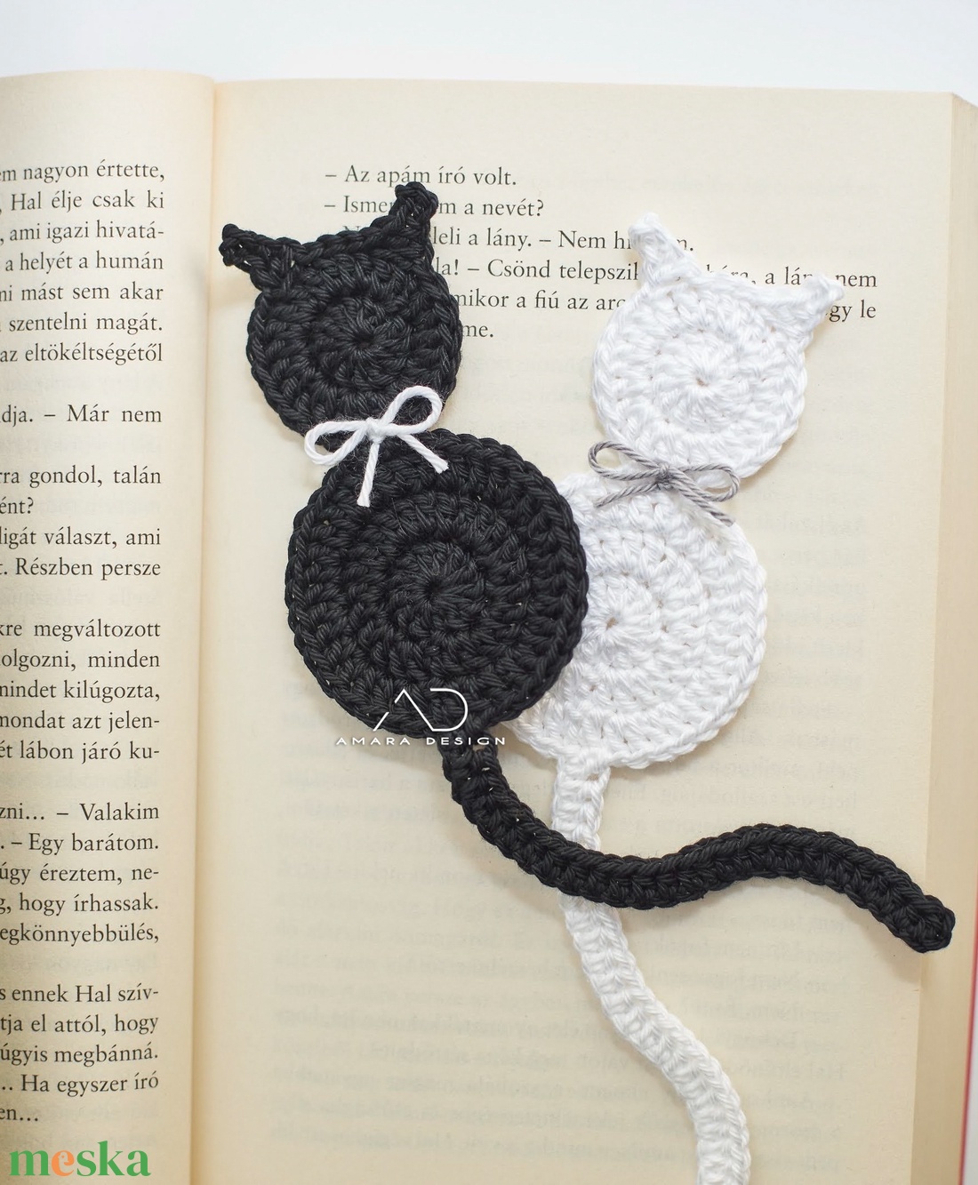 Horgolt cicás könyvjelző  - könyv & zene - könyvjelző - Meska.hu