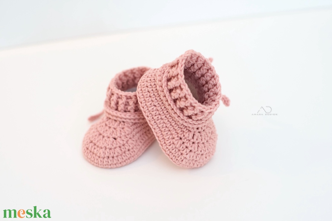 Horgolt babacipő - old rose - ruha & divat - babaruha & gyerekruha - babacipő - Meska.hu