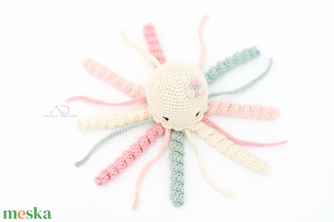 Horgolt KÖZEPES polip virághímzéssel - baba - mama - babalátogató ajándékcsomag - Meska.hu