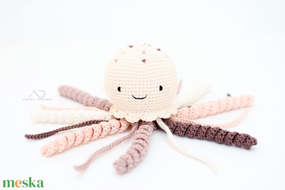 Horgolt NAGY polip hímzett pötyökkel - krém/barna  - baba - mama - babalátogató ajándékcsomag - Meska.hu
