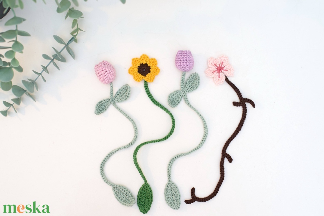 Horgolt VIRÁG könyvjelző 1 db (tulipán, cseresznyevirág, napraforgó) - könyv & zene - könyvjelző - Meska.hu