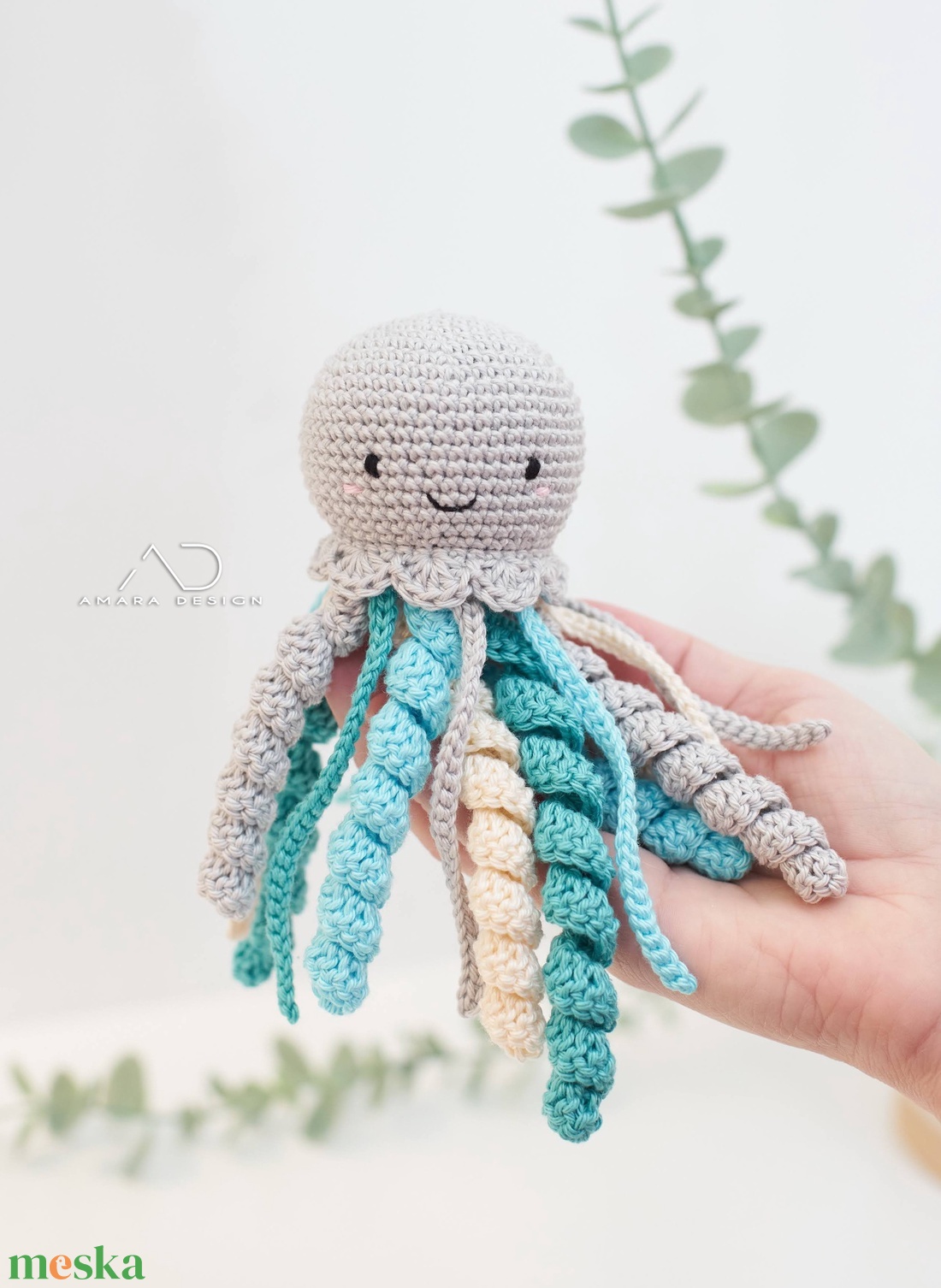 Horgolt KIS világosszürke polip  - baba - mama - baba játékok - szundikendő, alvóka - Meska.hu