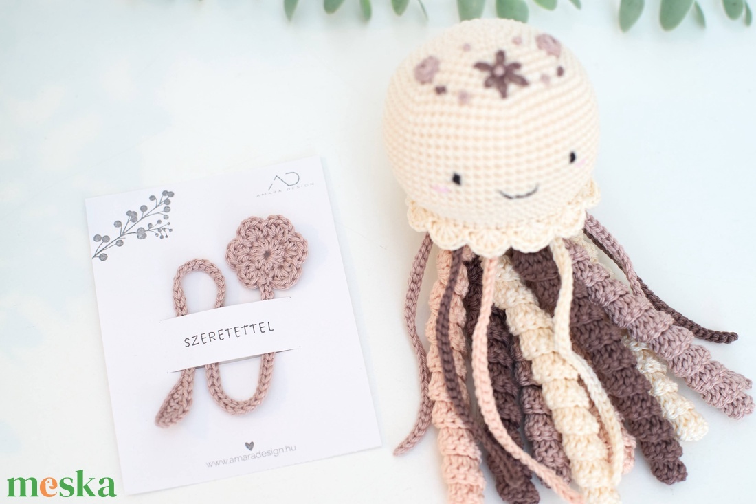 Virághímzett horgolt nagy polip könyvjelzővel � szeretettel anyukáknak  - baba - mama - babalátogató ajándékcsomag - Meska.hu