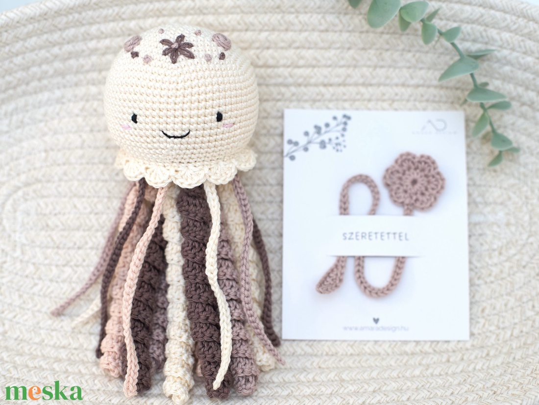 Virághímzett horgolt nagy polip könyvjelzővel � szeretettel anyukáknak  - baba - mama - babalátogató ajándékcsomag - Meska.hu