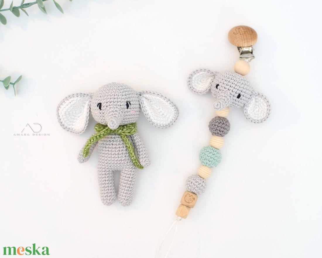 Babaváró, babaköszöntő szett � horgolt elefánt marokfigura és cumilánc - baba - mama - babalátogató ajándékcsomag - Meska.hu