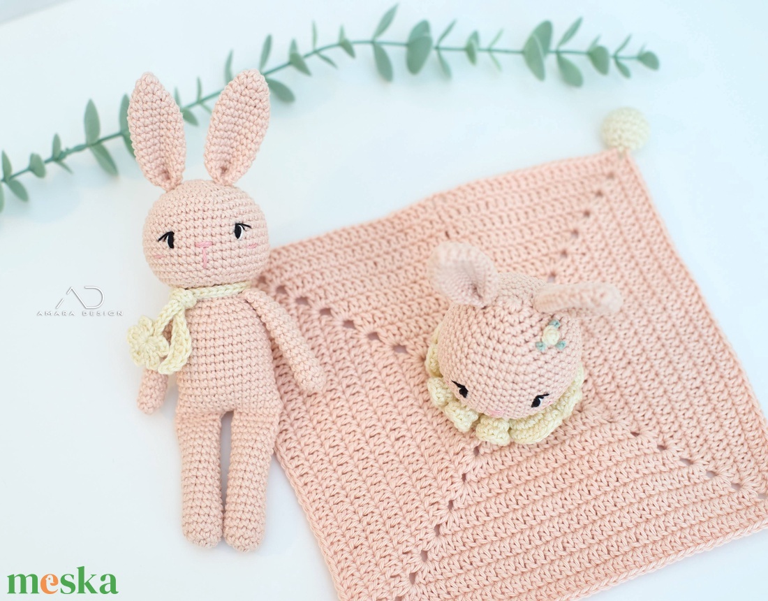Nyuszis babaváró, babaköszöntő szett � horgolt nyuszi és szundikendő - baba - mama - babalátogató ajándékcsomag - Meska.hu