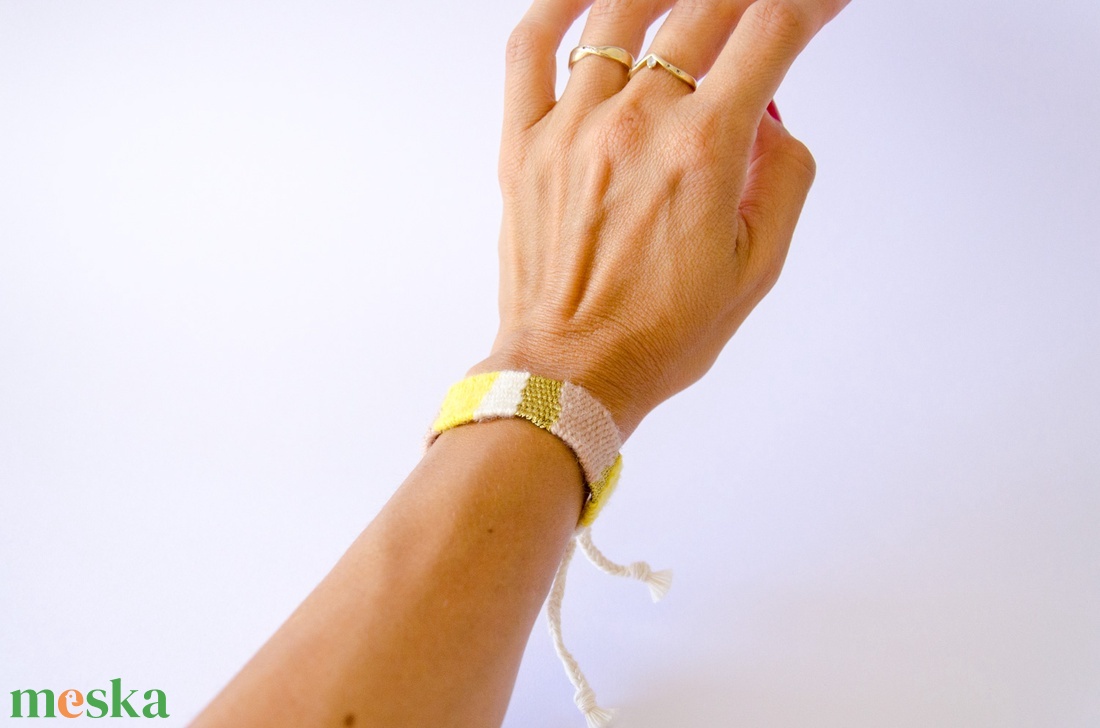 Szövött karkötő - ékszer - karkötő - fonott karkötő - Meska.hu